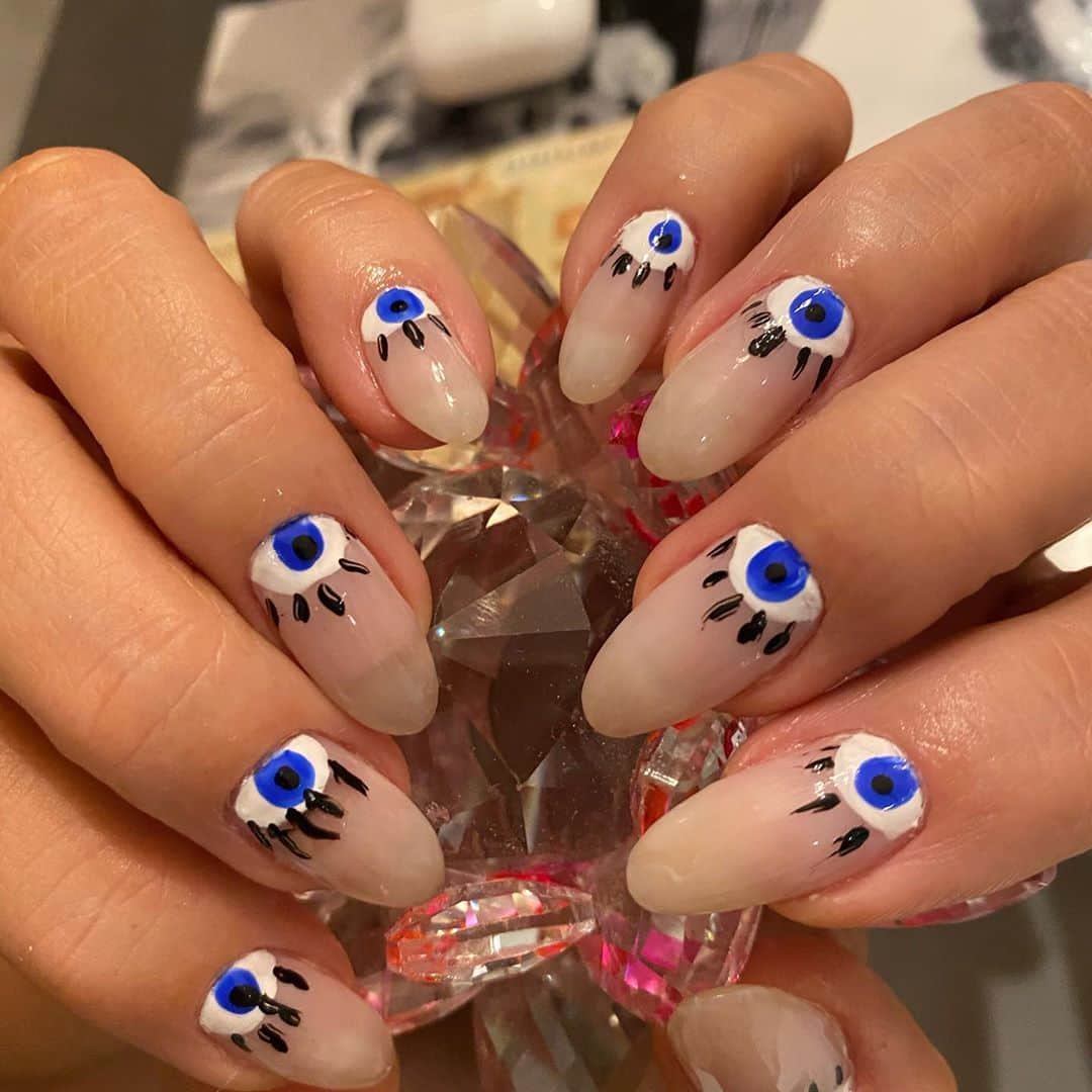 Giovanna Antonelliさんのインスタグラム写真 - (Giovanna AntonelliInstagram)「He He He!!! Brincando de unhas! 💅🏻 Né amiga @nailneide.nail ?? Quem se diverte criando também???」10月2日 22時43分 - giovannaantonelli