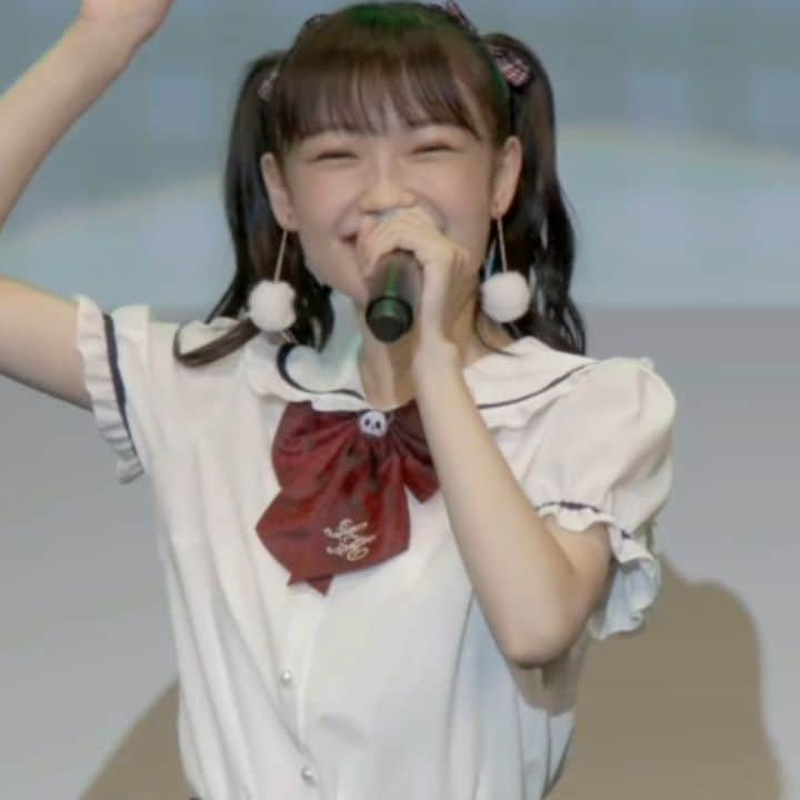 モーニング娘。'20のインスタグラム：「- . パンダさん！！！！ . . #山﨑愛生 #モーニング娘20 . .」