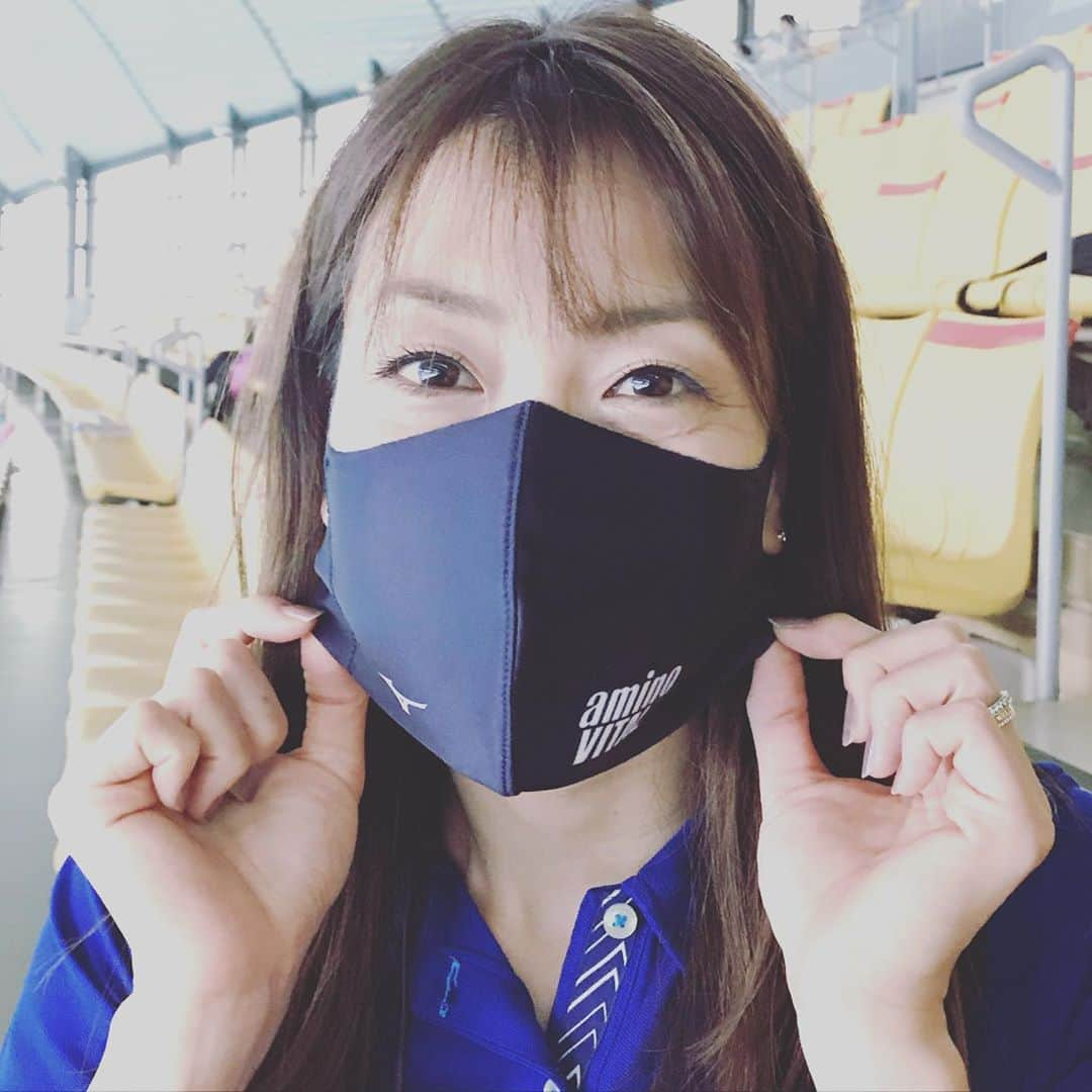 寺川綾さんのインスタグラム写真 - (寺川綾Instagram)「MIZUNO✖️amino VITAL😷💓 ありがとうございます🙏✨ #マスク #毎日マスク生活 #アミノバイタル #aminovital #非売品 #ミズノ #mizuno #スポーツ #トレーニング #エクササイズ #運動 #リフレッシュ #オクト―バンラン #tatta #オクトーバーウォーク」10月2日 13時46分 - terakawaaya_official