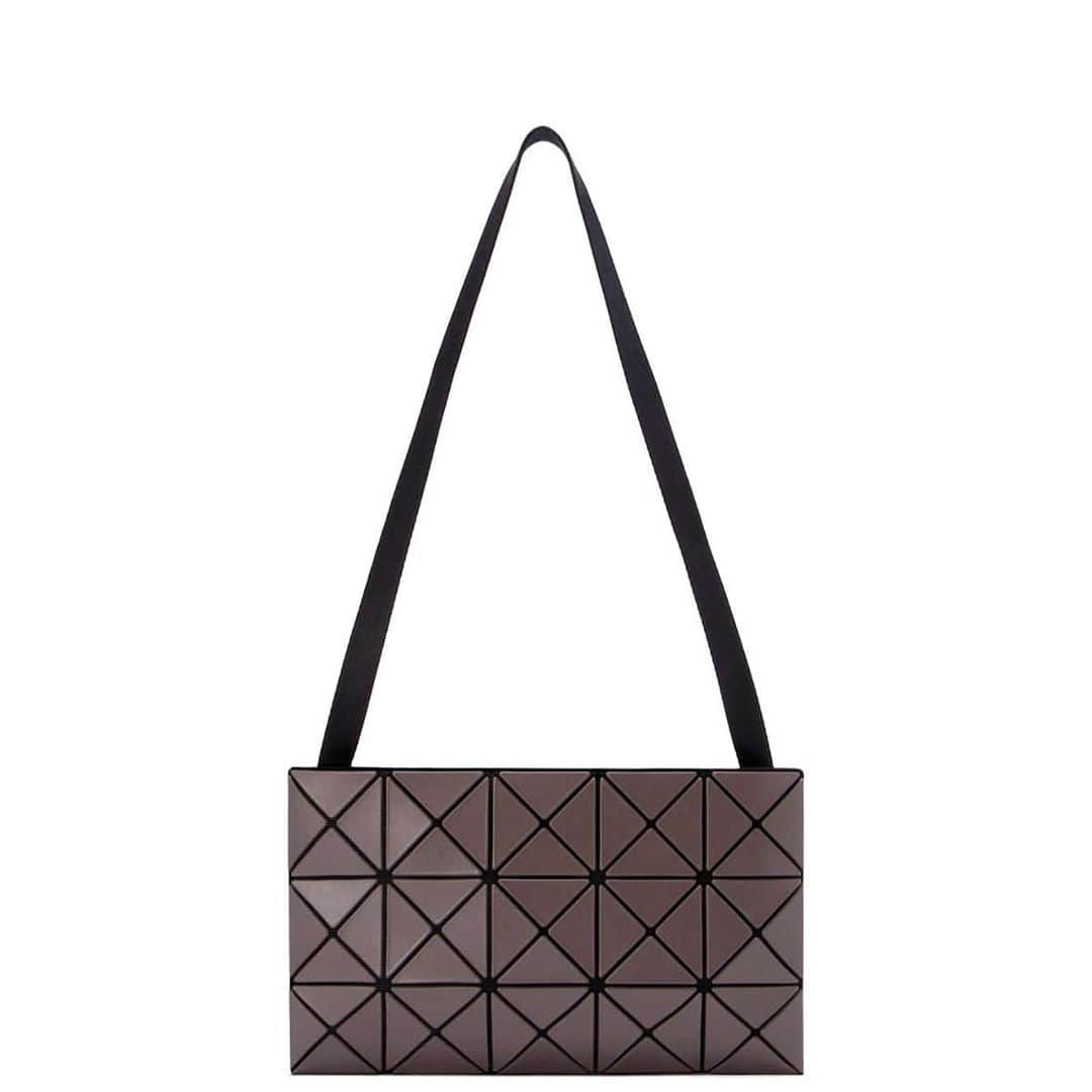 BAO BAO ISSEY MIYAKE Official Instagram accountさんのインスタグラム写真 - (BAO BAO ISSEY MIYAKE Official Instagram accountInstagram)「【NEW ITEM】LUCENT MATTE-2  RELEASE MONTH October, 2020 ※By country, release month may be different.  #baobaoisseymiyake #baobao #isseymiyake #crossbody #lucentmatte2」10月2日 14時04分 - baobaoisseymiyake_official
