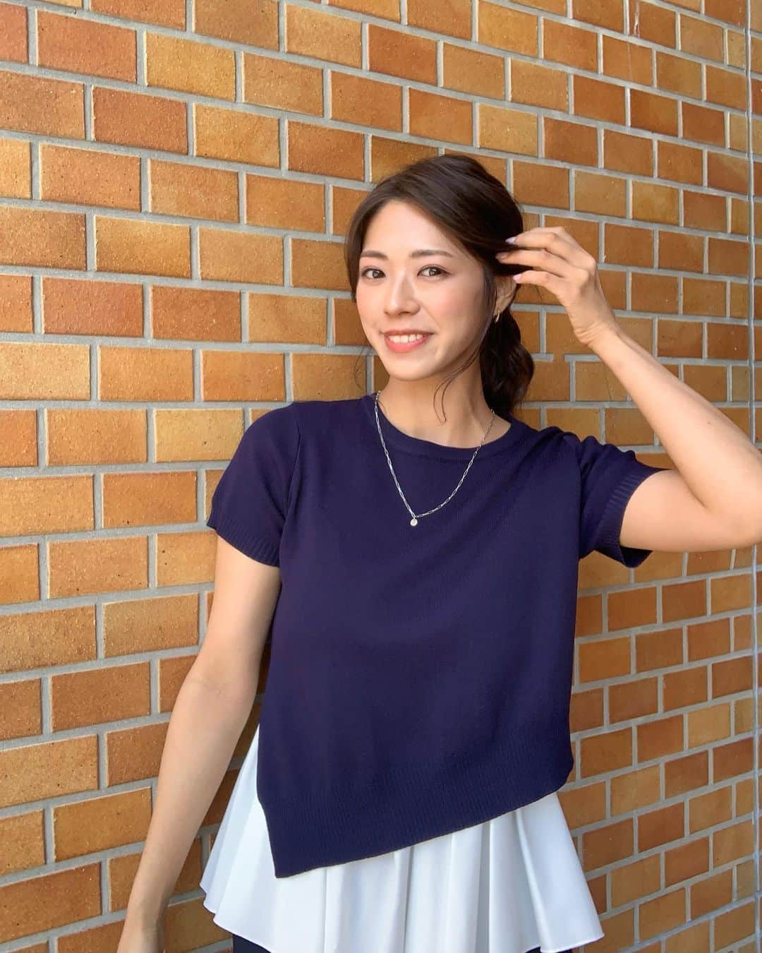 わちみなみのインスタグラム：「イエベ春メイク笑💄﻿ ﻿ クレドポーのチークめちゃくちゃいいよ〜😿﻿ 大好き！！！﻿ リップも今日はうすい赤。オーガニックコスメにしてみた☺︎☺︎﻿ ﻿ ほんとはわたしイエベ秋なのかなあ？﻿ 春と秋はわかんないけど、﻿ 春の人に似合う色の方が好き( ◠‿◠ )﻿ ﻿ #クレドポーボーテ﻿ #最強　#チーク　#イエベ春﻿ #イエベ秋　#クレドポー」