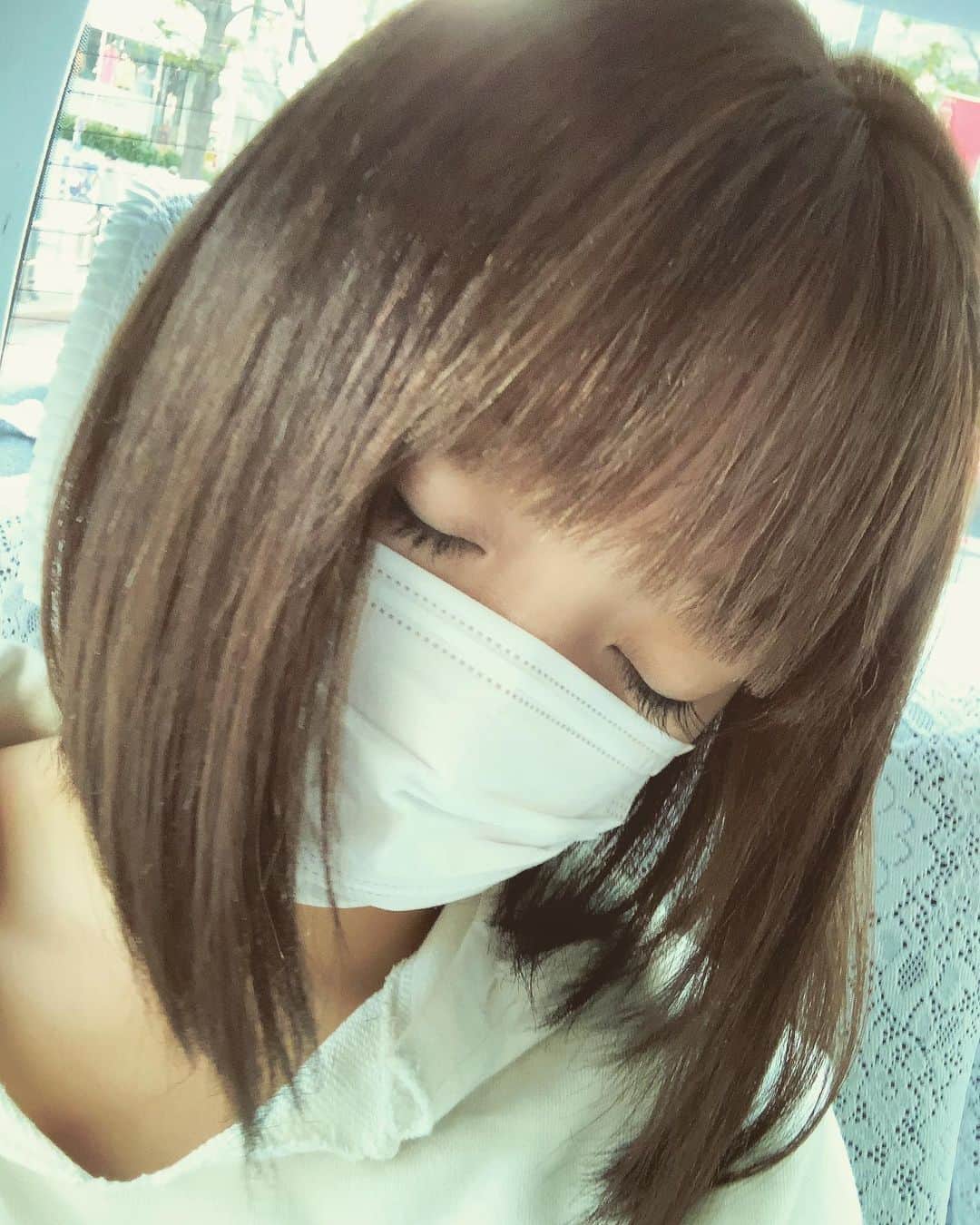 のインスタグラム：「髪の毛暗くしました🧸」