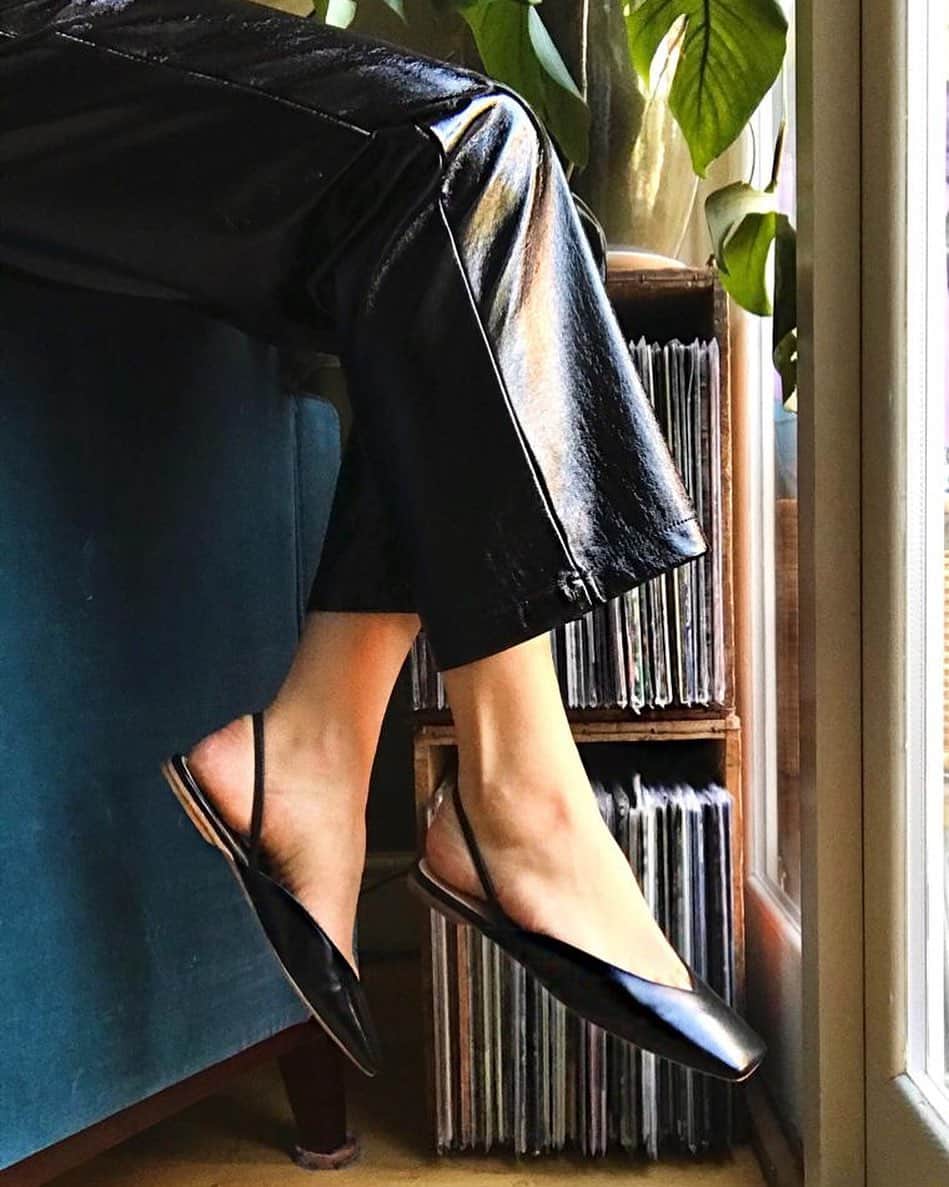 ルパートサンダーソンのインスタグラム：「On the journal this week... I We spoke to stylist and author @alexandrafullerton about her process and inspiration for our AW20 shoot. Head over to our journal to read all about it I #LinkInBio #AW20 #CampaignShoot #AlexFullerton #60sStyle #RupertSanderson」