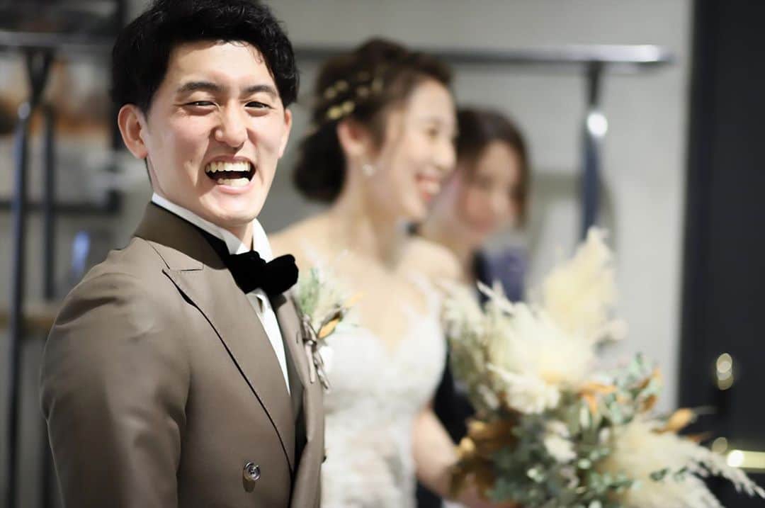THE STYLE No.20 NEW YORK STYLE WEDDINGのインスタグラム：「2020年5月☆オープン2周年★ 口コミサイトの料理部門4年連続No.1獲得 No.20で自分たちらしい結婚式が叶う . ↓詳しくはHPをチェック↓ https://www.styles.jp/wedding/20f/ . 週末＆平日ブライダルフェアを開催しております メッセージ or ダイレクトメールからでも予約可能 . ↓ TEL ↓ 086-234-7310 . ↓ MAIL ↓ info-thestyle@styles.jpn.com . #thestyle #wedding #bridal #party #weddingparty #weddingphoto #weddingdress#starwedding #instagood #instalike #love #style #instapic  #結婚式 #結婚 #岡山結婚式 #ウェディング #プレ花嫁 #花嫁 #テーブルコーディネート #結婚式準備 #日本中のプレ花嫁さんと繋がりたい #ウェディングドレス #ウェディングフォト #ウェディングレポ #令和婚 #令和」