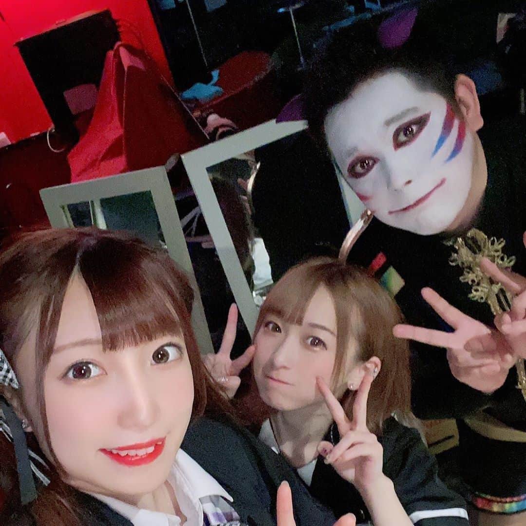 たっしーのインスタグラム：「北海道で一緒だった😇 ＊ #モノクローン #虹色担当 #たっしー #アイドル」