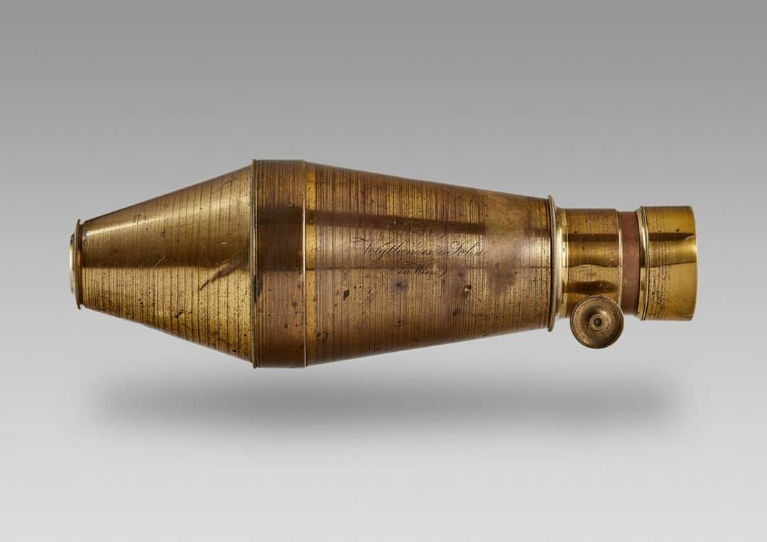 のインスタグラム：「Leica Vintage Voigtländer Daguerreotype Camera 1840   Historically significant for embracing the fast f/3.7 Petzval lens, the Voigtländer Daguerreotype camera was introduced by Peter Wilhelm Friedrich Voigtländer in 1840. Reportedly 600 of these cameras have been sold until 1842 but only about ten are known to exist nowadays. The Leitz Photographica Auction will be here November 21 and this will be the first time a camera of this type will be offered in a public auction. Click the link in our bio for more.  #leica #leicacamera #leitzphotographicaauction #rareleica #leicashop」