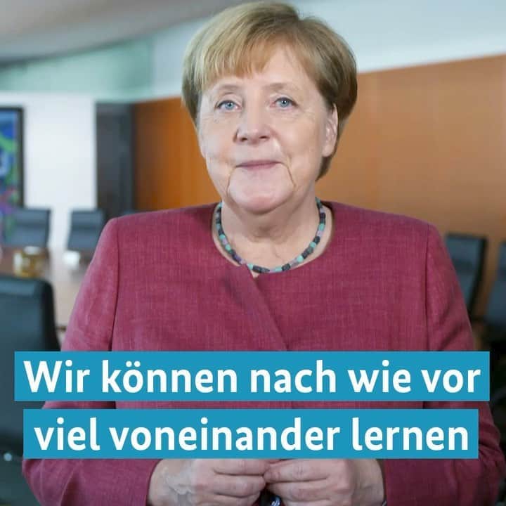 アンゲラ・メルケルのインスタグラム：「Selbstbewusstsein, Zuversicht, Offenheit – das wünscht sich Bundeskanzlerin Angela Merkel für die Zukunft der Deutschen Einheit. Weitere Wünsche finden Sie bei der Kommission „30 Jahre Friedliche Revolution und Deutsche Einheit“. 🇩🇪 -- Self-awareness, confidence, openness - that is what Chancellor Angela Merkel wishes for the future of German unity. You can find more wishes here: @deutschlandisteins_vieles. . . . #Einheit30 #DeutscheEinheit #30JahreEins #30JahreEinheit #reunification30」