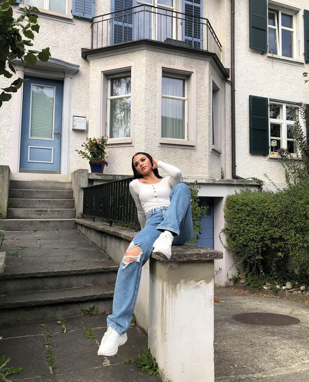 TALLY WEiJLさんのインスタグラム写真 - (TALLY WEiJLInstagram)「Weekend outfit inspo 🔥 Mom Jeans 🔎 SPADEMOLLY⁠ ⁠ #TALLYWEiJL #helloweekend #ootd #whattowear」10月2日 18時01分 - tally_weijl