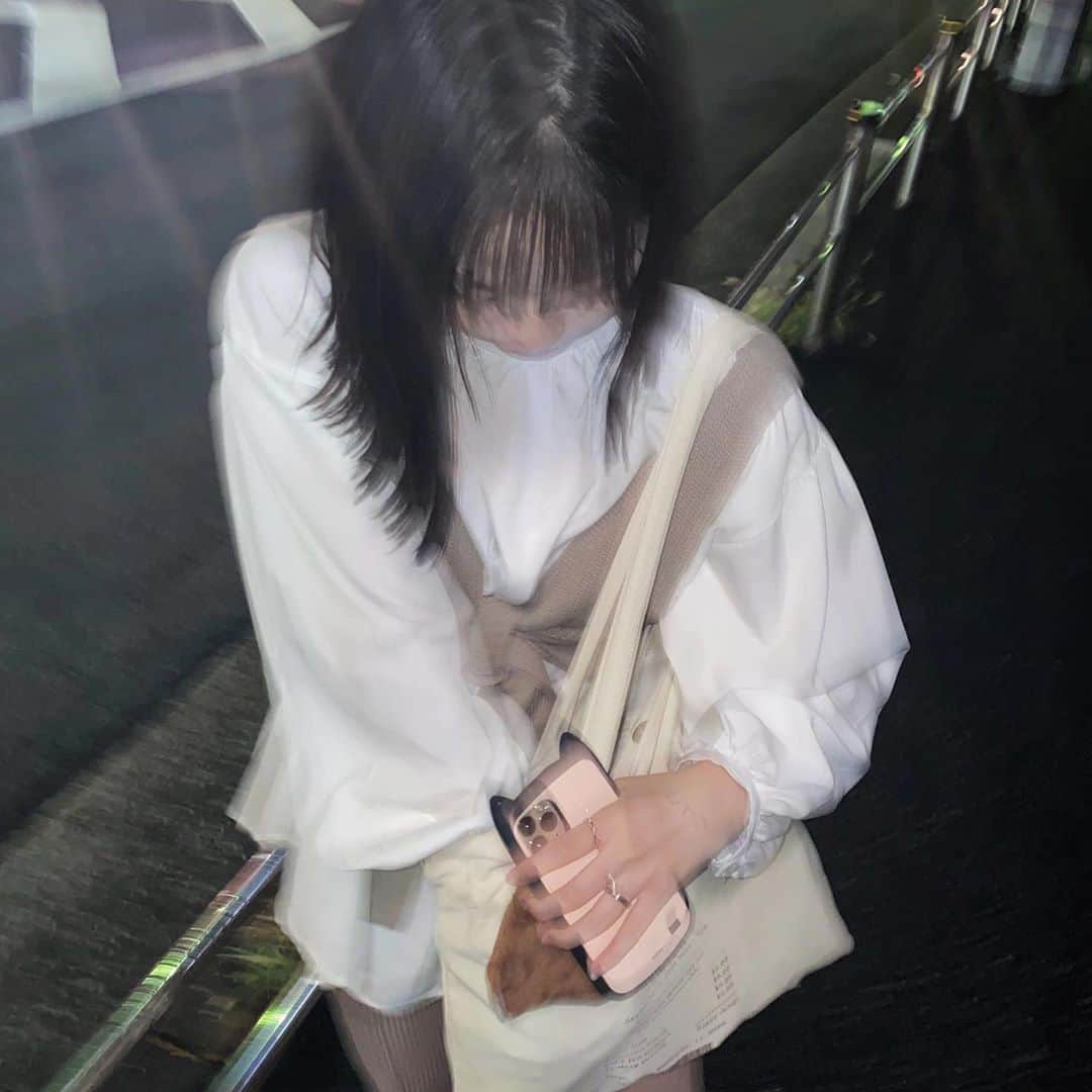 上水口姫香さんのインスタグラム写真 - (上水口姫香Instagram)「彼氏目線🥺  ぬぬぬ〜  #ボブ」10月2日 18時13分 - hime___k