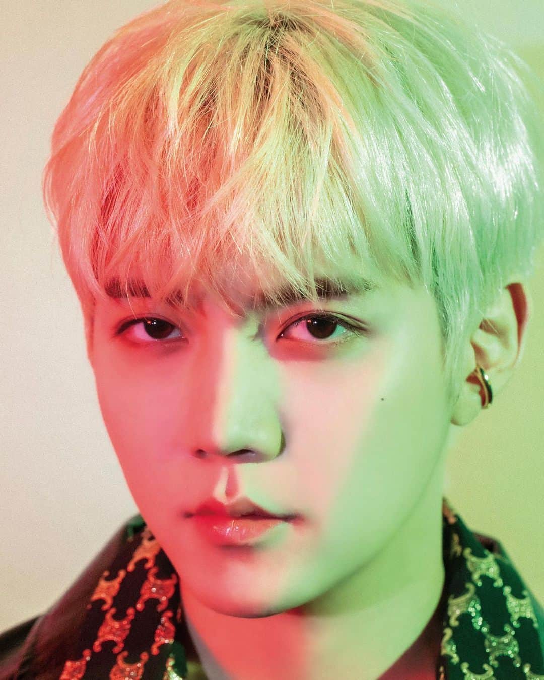 L.O.∧.E JAPANのインスタグラム：「2020.10.7 Release JAPAN ALBUM『DRIVE』  🚦D-5 ‼︎   #NUEST_DRIVE  #뉴이스트  #NUEST  <REN>」
