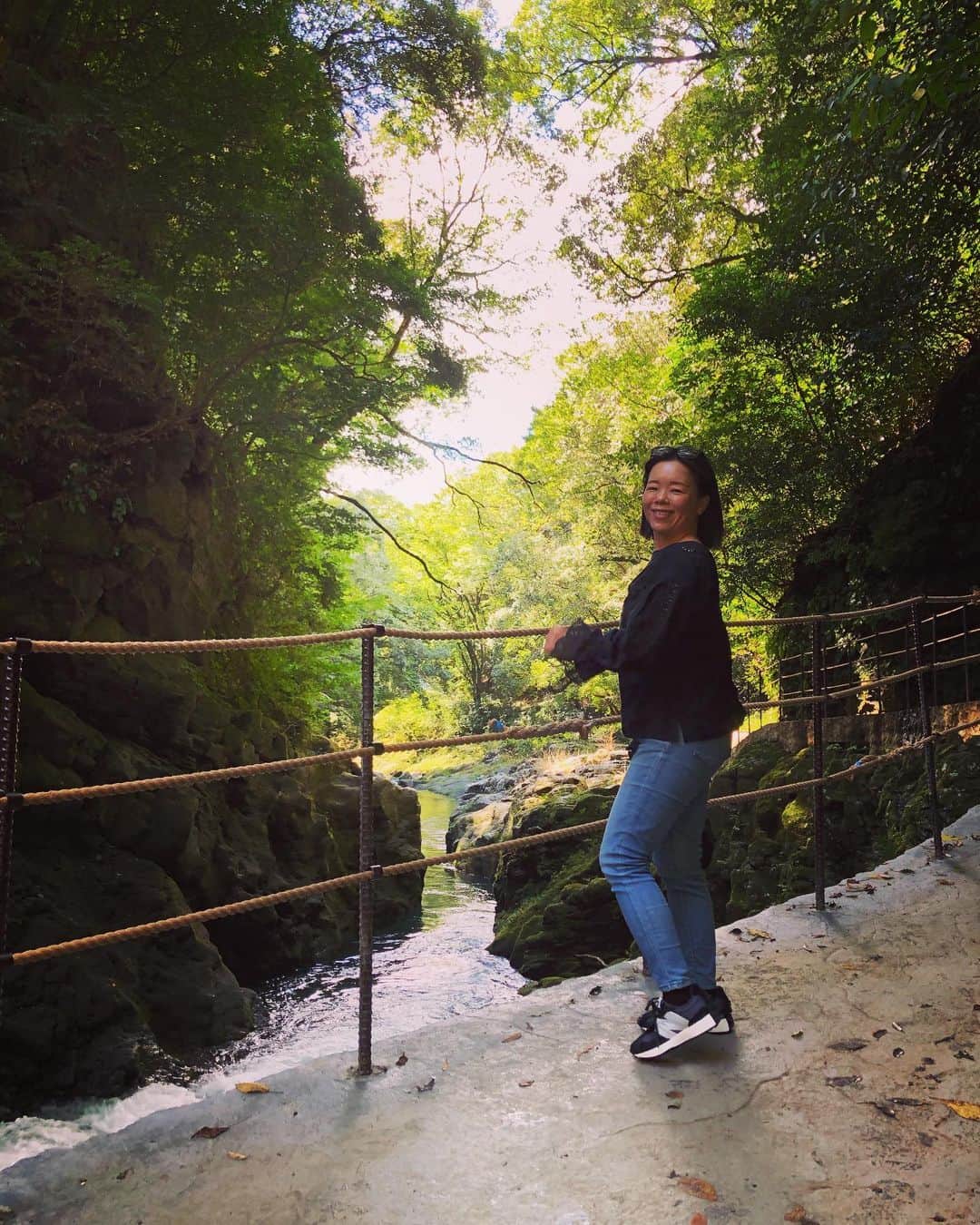 川原由維さんのインスタグラム写真 - (川原由維Instagram)「楽しそうな私😎  #楽しそう #旅 #福岡来て #初 #九州旅行」10月2日 18時47分 - yui5520
