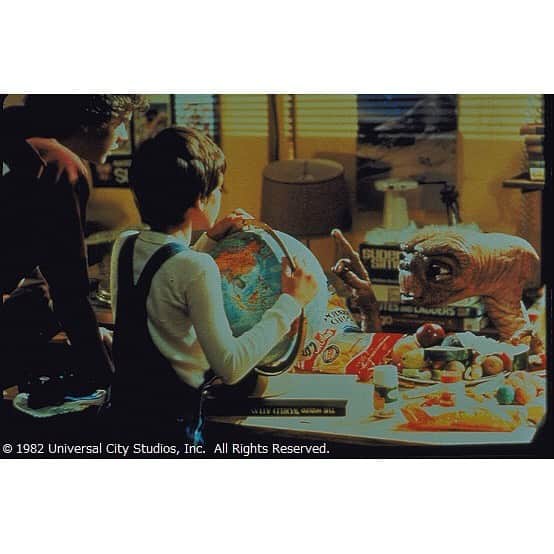 日本テレビ「金曜ロードSHOW!」さんのインスタグラム写真 - (日本テレビ「金曜ロードSHOW!」Instagram)「今夜の金曜ロードSHOW!は、「E.T.」を放送します😻💞 スピルバーグ監督🎬の傑作中の傑作😆これは見ておかなくちゃですよ〜🤗男の子👦🏼と宇宙人👽の友情に目頭が熱くなります😭 #金曜ロードショー  #ET #スピルバーグ」10月2日 18時39分 - kinro_ntv