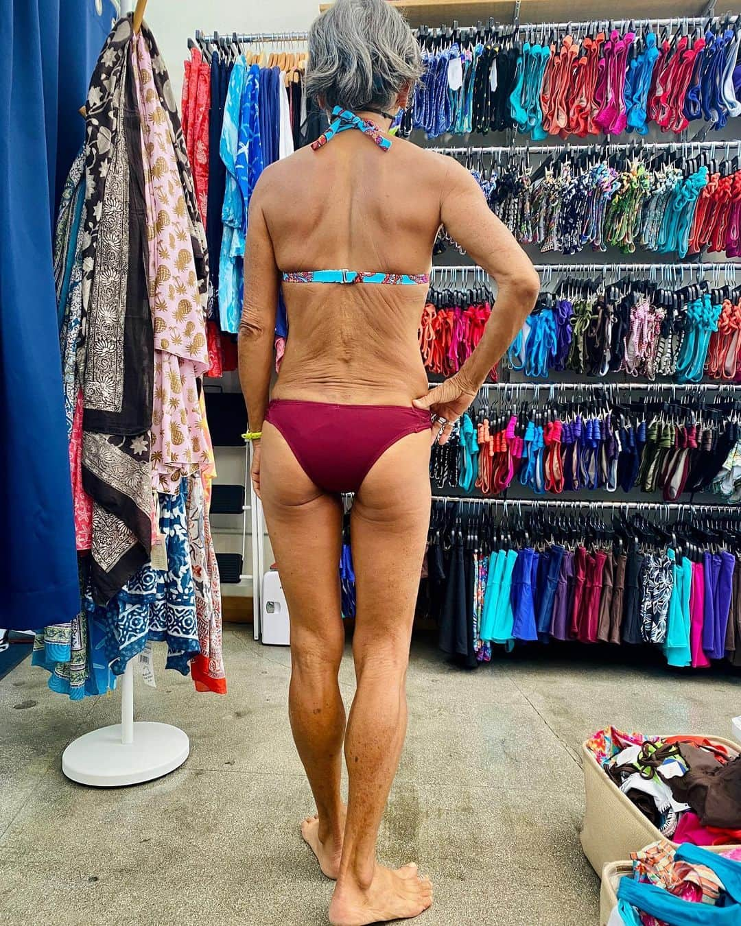 Pualani Hawaii Beachwearさんのインスタグラム写真 - (Pualani Hawaii BeachwearInstagram)「70代でこの体美😍いつまでもビキニを着続けたいですね🥰  #70代 #60代 #水着#ビキニ#ハワイ #waterwoman #swimwear#body#自然美 #ナチュラルビューティー #hawaii #honolulu #bikinishop#forallwomen」10月2日 18時50分 - pualani_monsarrat