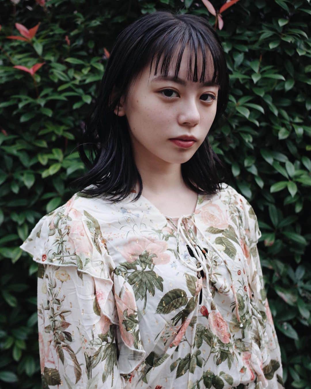 のインスタグラム：「* 髪がバシバシすぎて整えてもらいました〜💇‍♀️  ⚠︎写真の時だけマスク外してます @youyokoo」