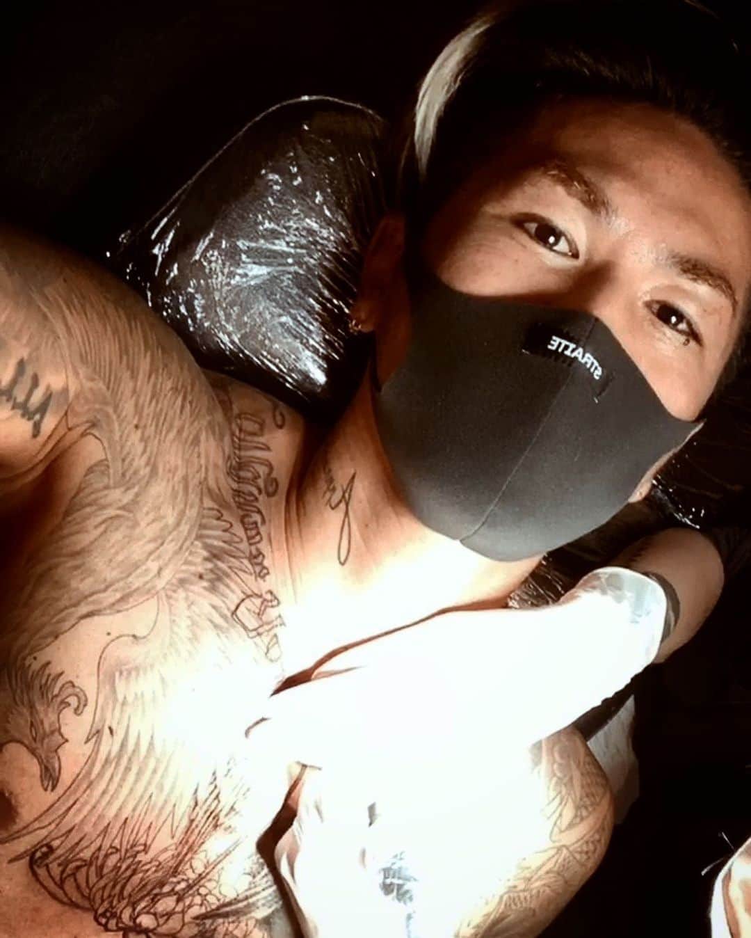 のインスタグラム：「💉 #TATTOO #はよ完成させたい #がゴールがよくわからない #沖縄連投からのコレ😂 #ACE1」