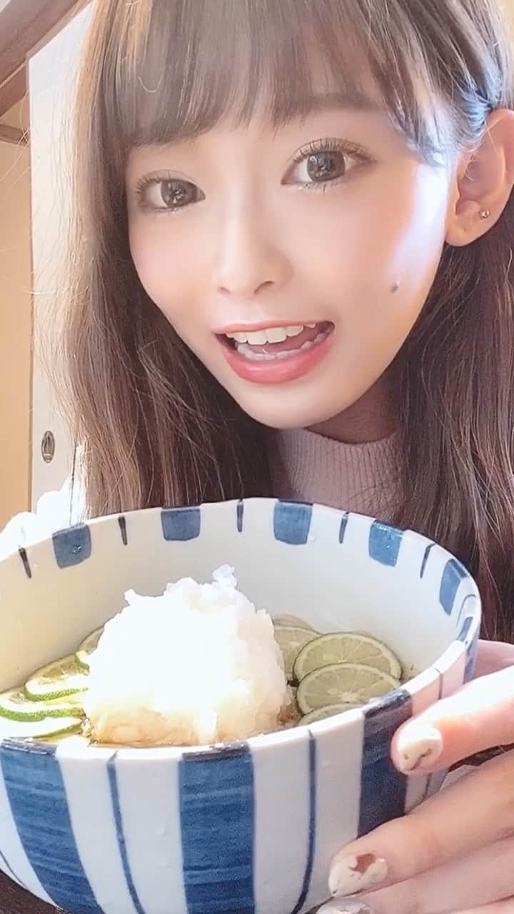のインスタグラム：「﻿ ﻿ ﻿ 本当に美味しかったお蕎麦屋さん💓﻿ ２日連続行ってしまった🤣💭﻿ ﻿ 鎌倉がいいところすぎて...🥺また来月🙊﻿ ﻿ ﻿ それにしてもダイエットは本当にしんどいね〜😫﻿ 何もかも美味しそうに見える💭﻿ ﻿ 頑張ってる女の子、本当みんなすごいよ😢💭﻿ ちょっと突っ走りすぎたので﻿ もう少し息抜ながら頑張ろう〜！！！﻿ ﻿ ダイエット始めて1ヶ月までには﻿ 目標達成出来るように💪🏻もうちょっとなのになぁ〜﻿ そのもうちょっとがしんどい🤣﻿ ﻿ ﻿ ﻿ #カラコン #アイメイク #ラッシュリフト ﻿ #シルバーアクセサリー #デカ目メイク #コスメ ﻿ #コスメ好き  #自まつ毛メイク #りなてぃー﻿ ﻿ ﻿ さて、筋トレしますか。。🤮﻿ ﻿」