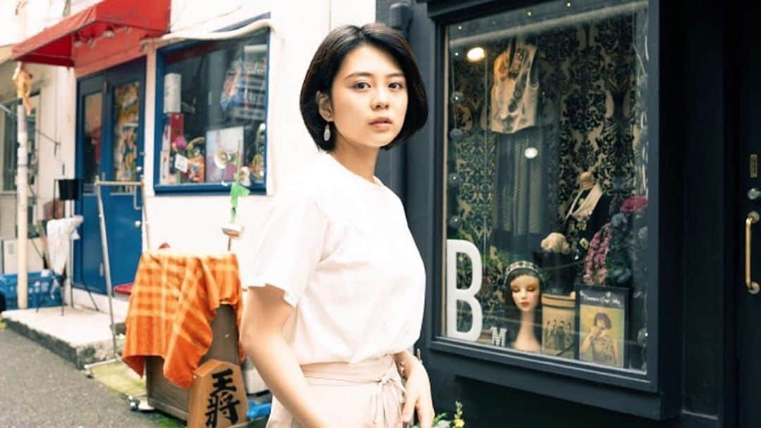 金野美穂のインスタグラム：「告知〜 『ザ！仰天ニュース4時間スペシャル』 10月6日(火)19時から なぜ園児たちは倒れたのか！？ の再現VTRに保育士役として出演します😌✨  保育の大学通っていたので、 仕事で保育士の役は嬉しかったな〜✨  是非！みてください‼️ #仰天ニュース #仰天チェンジ #笑福亭鶴瓶 さん #中居正広 さん」