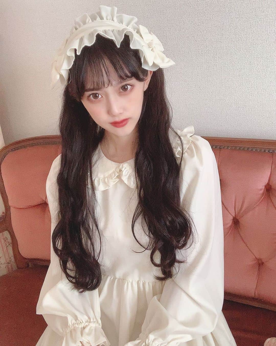 酒元麻衣（まいへー）のインスタグラム：「ロリィタのお仕事🤍 . . 愛知県尾張地方の伝統織物である尾州生地とロリィタファッションを掛け合わせた"尾州ロリィタ"🤍 . . #ロリィタ#ロリィタファッション#lolitafashion」