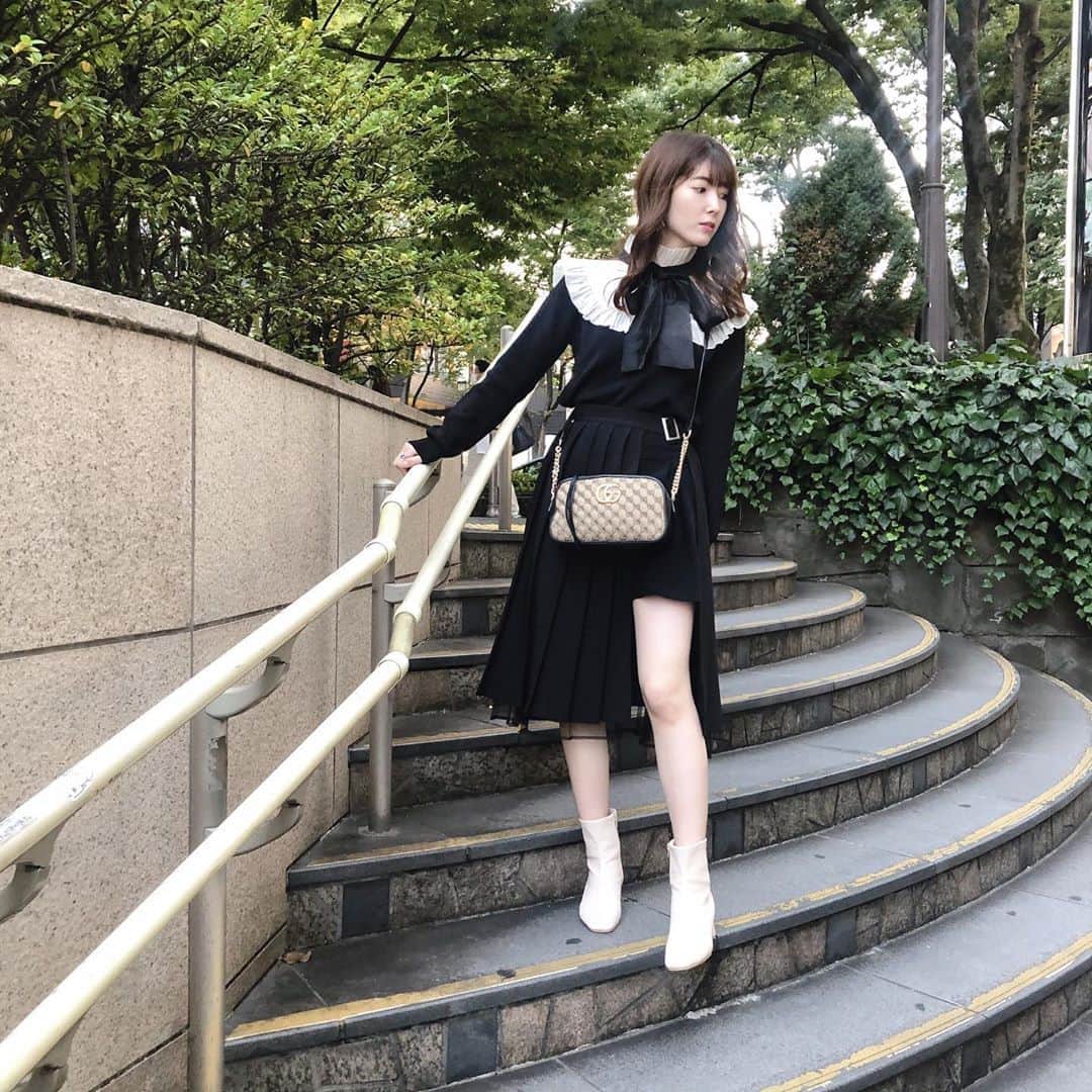 日下部美愛のインスタグラム：「このトップスのデザインに一目惚れして即買いした🤍🤍  #photo #japan #model #me #hair #fashion #fashionblogger #makeup #selfie #followme #instagood #camera #instadaily #dailylook #한국 #맞팔 #사진 #데일리 #데일리룩 #인스타사진 #인스타그램 #일본인 #패션」