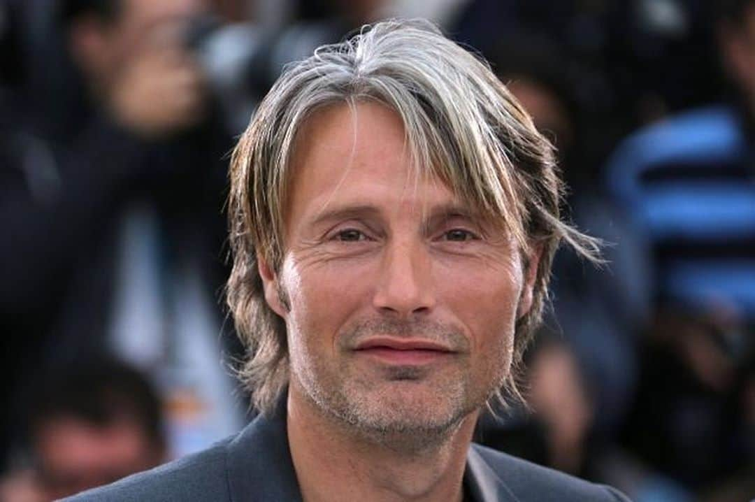 マッツ・ミケルセンさんのインスタグラム写真 - (マッツ・ミケルセンInstagram)「😀 It's #WorldSmileDay! Share your best smile with the world.  #theofficialmads」10月2日 20時53分 - theofficialmads