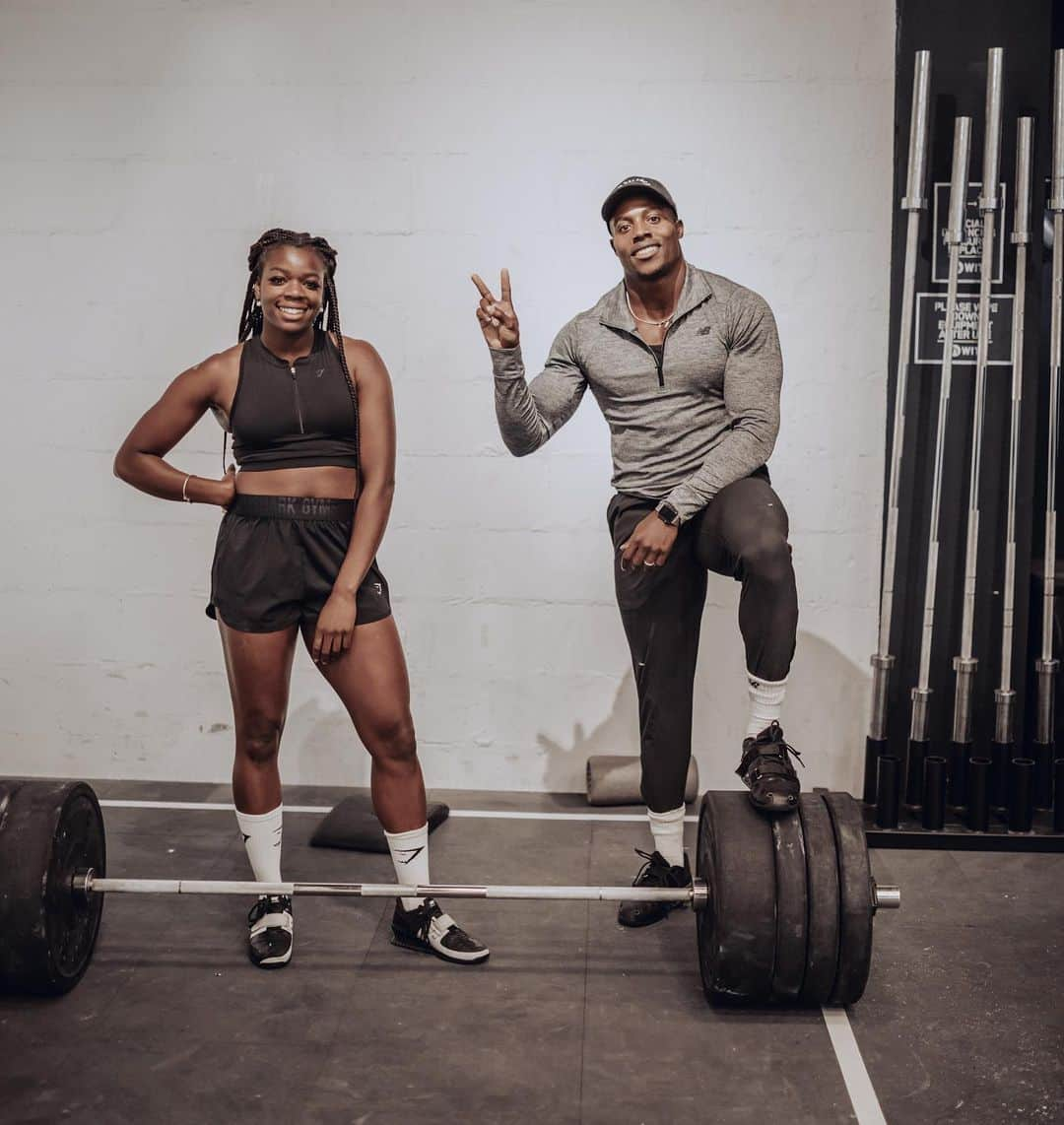 ハリー・アイキネス＝アリエティさんのインスタグラム写真 - (ハリー・アイキネス＝アリエティInstagram)「Weekend ready.. but first we train 💪🏾💯 - 📸 @photographermarkjames - #Training #Explosive #Conditioning #trackandfield #tracklife #sub10 #Sprinter #Gym #workout #FitLife #Tracklife #power #TeamNB  #TeamUSN #Sprinter #GX800 #RunnersOfInstagram #FasterStronger #RunningMotivation」10月2日 21時07分 - aikines