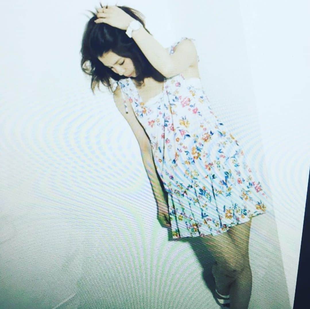 坂口杏里のインスタグラム：「金曜日ー！ 0:00〜BAR  SEA出勤 だお。 ライン交換、記念撮影 しましょこ🥰💕 飲んで話して歌いましょぉーーー！  歌舞伎町2-14-8 メトロプラザ2ビル 3F SEA 03 6233 8484」