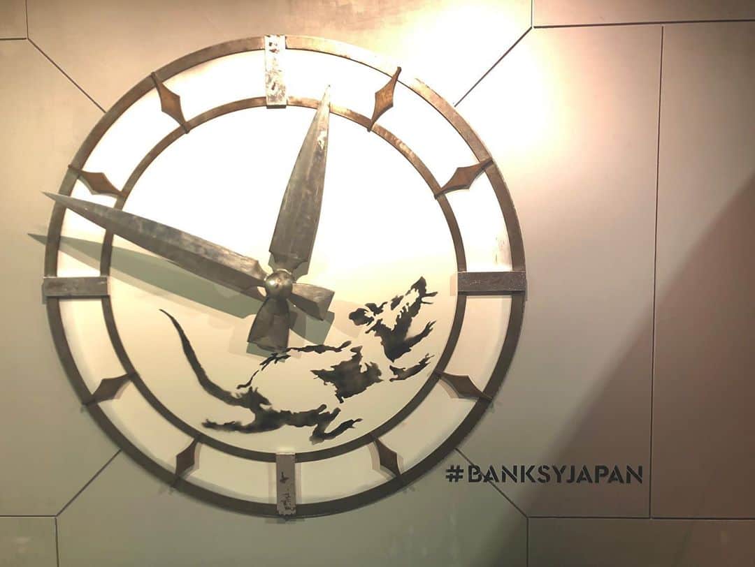 冨岡瑞希さんのインスタグラム写真 - (冨岡瑞希Instagram)「. .  ..❣️ 💁‍♀️ . . #バンクシー展 #バンクシー展天才か反逆者か #banksy #アソビル #横浜 #yokohama」10月2日 21時10分 - m.t_gram