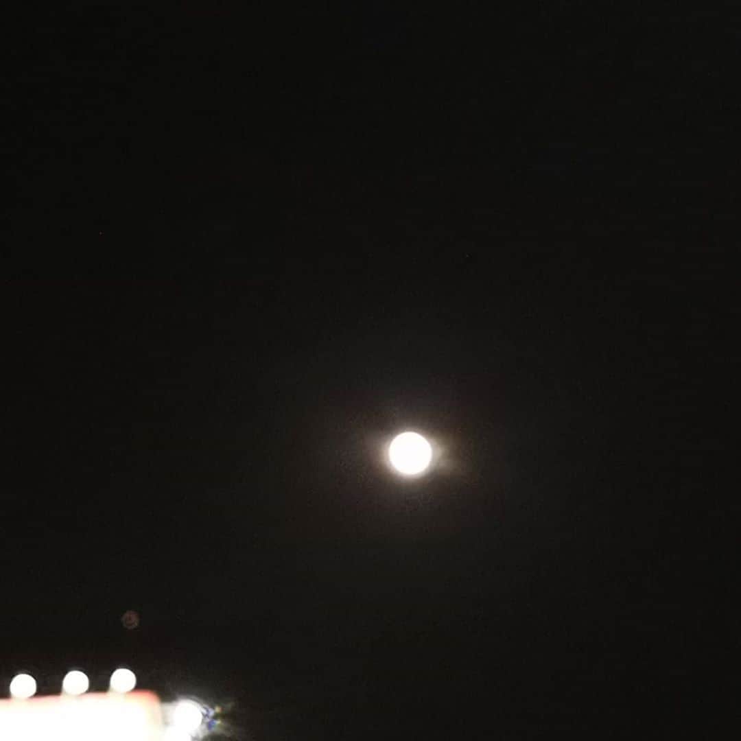なだぎ武さんのインスタグラム写真 - (なだぎ武Instagram)「月が奇麗なんだ… そう、月がさ…  #月見」10月2日 21時13分 - nadagigigi