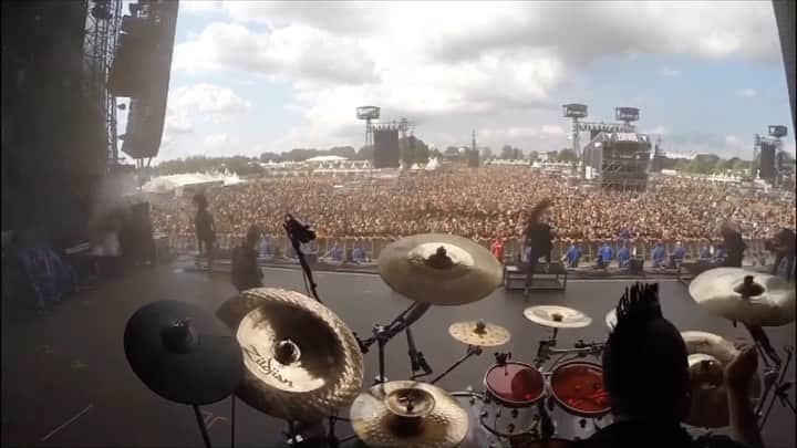 Of Mice & Menのインスタグラム：「Remember concerts?! Remember rocking out & moshing?! My YouTube channel #FUEGOVISION takes you there & this time, you get the best seat in the house...my throne!!🤘😆🤘 -@youngfuego • #FUEGOVISION Youtube channel is full of live drum cam footage from all over the world! Make sure to check it out, like & subscribe!! [link in story] • Track: Mushroom Cloud #OfMiceAndMen Album: #earthandsky #fuegofriday #takeover」