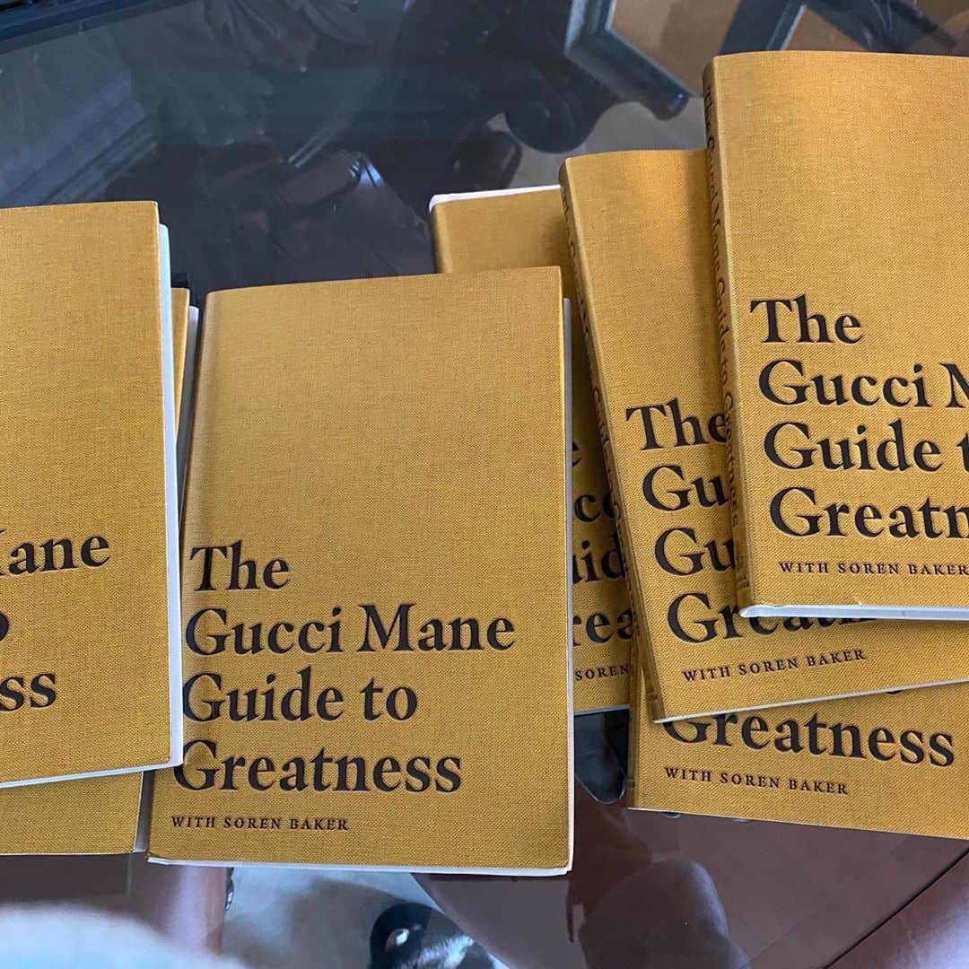 のインスタグラム：「My new book comes out 10/13 but now available for Pre-order on Amazon .... #TheGucciManeGuideToGreatness」