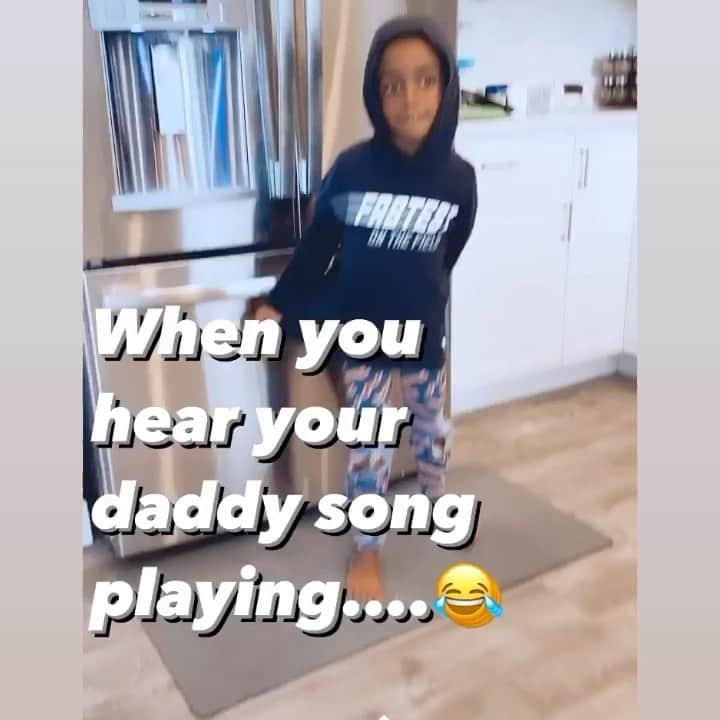 デショーン・ジャクソンのインスタグラム：「Get it man man 💙 Against all odds out now !!」
