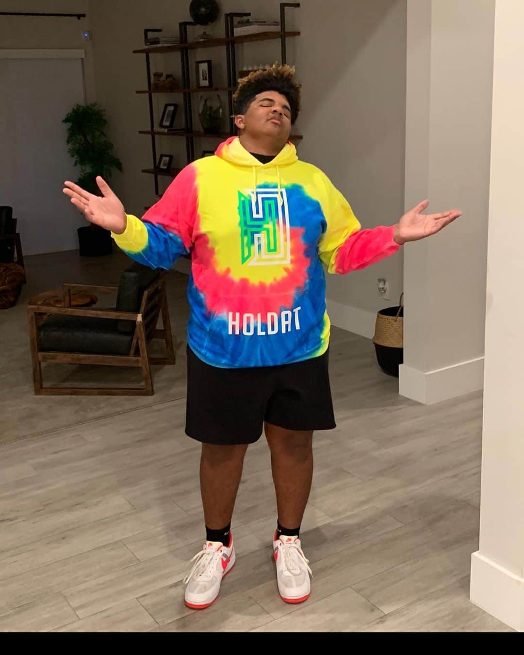 カルロス・ブーザーのインスタグラム：「Boomz A Straight Vibe... #HOLDAT」