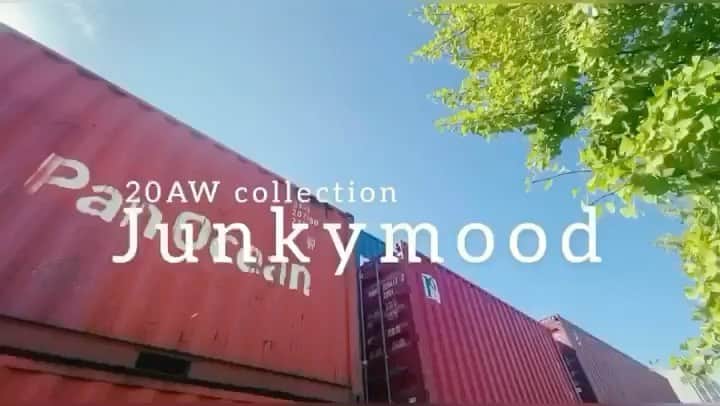 井澤勇貴のインスタグラム：「@junkymood  さんの2020AWのモデルをさせて頂きました。  洋服もそうですが、LOOK BOOKも手に取って楽しんでもらえると嬉しいです。  #junkymood」