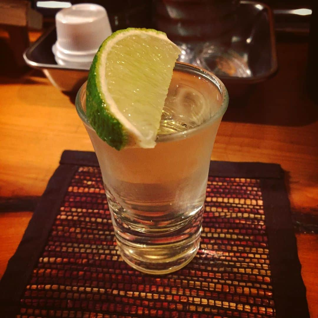 大岡源一郎さんのインスタグラム写真 - (大岡源一郎Instagram)「なんでよ . #2杯 #2日酔いよ」10月2日 23時45分 - gennozidotcom