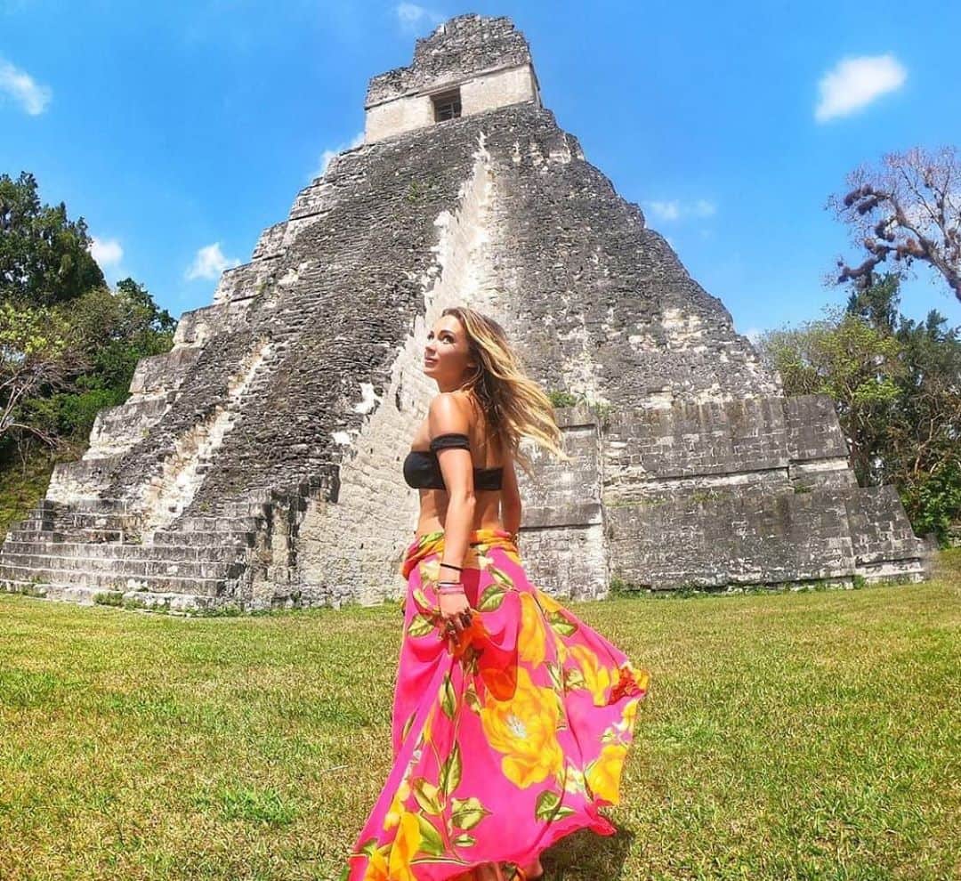 アリサ・ラモスさんのインスタグラム写真 - (アリサ・ラモスInstagram)「Which of these Mayan pyramids is your favorite (located in 3 diff countries) 1, 2, 3, or 4?  . I ask because one of these got the title of a 7 World Wonders, out of dozens of Mayan ruins all over Central America (and the Egyptian pyramids!). . Here's where these are and some info: . 1. Cobá, Mexico : Most recent Mayan city before Spanish takeover. Highest pyramid in Yucatan (can no longer climb), said to have been ruled by women! Also perfect photobomb by a matching butterfly! . 2. Tikal, Guatemala: Said to be the greatest city in Mayan history, inhabited in 900BC, with thousands of structures, and over 100k people (my fave). There are also other pyramids in Guatemala that were built to align perfectly with the sun. . 3.  Xumantunich, Belize: One of the tallest pyramids (about 130ft) that you can still climb (I'm at the top), and over 3000 years old. . 4. Chichén Itzá, México: Voted one of the New 7 World Wonders, and nominated because of it's smart ancient construction; during spring and autumn equinox, the sun aligns with the main temple and projects a serpent shadow that aligns with the serpent statues. Aka one of the first physical calendars.  . In case it isn't obvious, I love seeking and learning about ancient civilizations, and I truly believe traveling is the best education you can get! Maybe I'll be a crazy geography professor one day haha! (Joke, I have sworn off 9-5's for life) . So which is your favorite? Visually and or for what they actually are? . I'll be getting into the spooky awesomeness of Mayan rituals next!! . . . #mayanruins #coba #tikal #belize #guatemala #tulum #chichenitza #7worldwonders #mylifesatravelmovie #solotravel #adventures」10月2日 23時50分 - mylifesatravelmovie