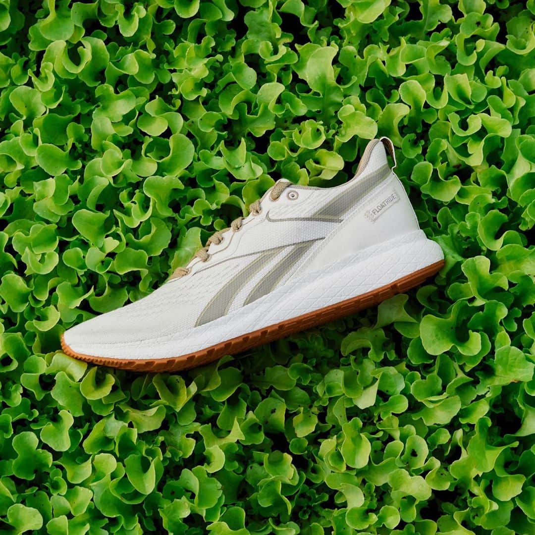 Reebokさんのインスタグラム写真 - (ReebokInstagram)「Made with things that grow. 🌱👟 Hit the link in bio to shop the all new Forever Floatride Grow. #FeelTheFloatride」10月3日 0時01分 - reebok