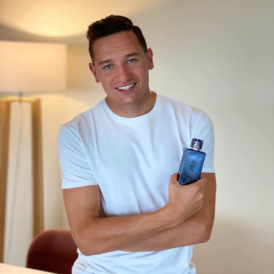 フロリアン・トヴァンのインスタグラム：「Fidele à mes principes et mes valeurs #kbydolcegabbana Eau de Parfum - avec plus d’intensité! #OwnYourCrown @dolcegabbana_man @sephorafrance   Flashback en story de ma campagne de l’année dernière」