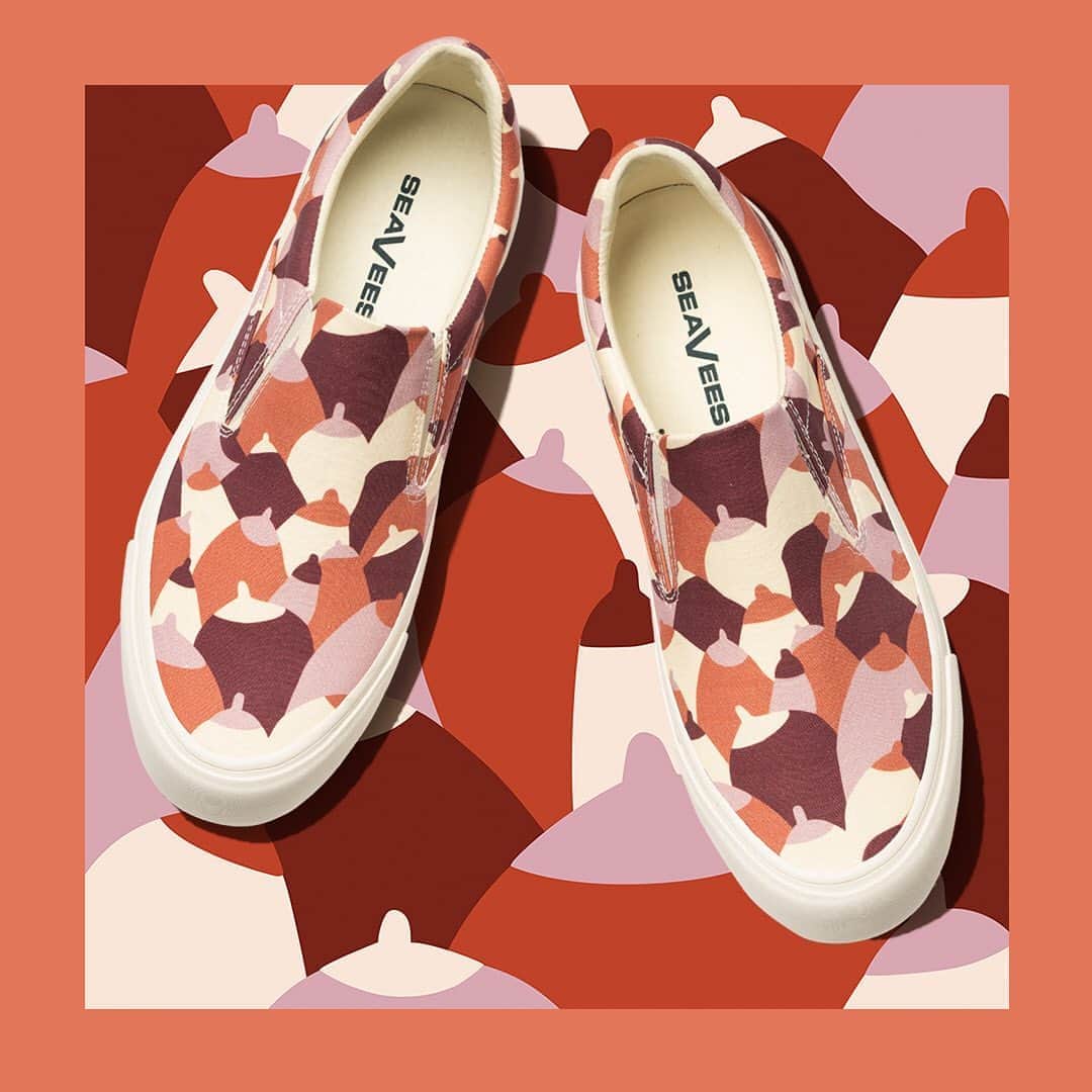 シービーズのインスタグラム：「⁣In honor of Breast Cancer Awareness Month, we have collaborated with Montreal based illustrator @cecile.gariepy. Together we developed a bright and colorful print – in pink, peach, and purple tones – designed to be both optimistic and inclusive.⠀  ⠀ Our hope is that this limited edition collaboration celebrates the survivors, empowers the fighters, and commemorates those who have lost their lives. We are donating 10% from each pair sold to the @drsusanlovefoundation for Breast Cancer Research. Learn more by hitting the link in our bio.⠀ ⠀ #Breastcancerawareness #breastcancerawarenesmonth #showupinseavees」