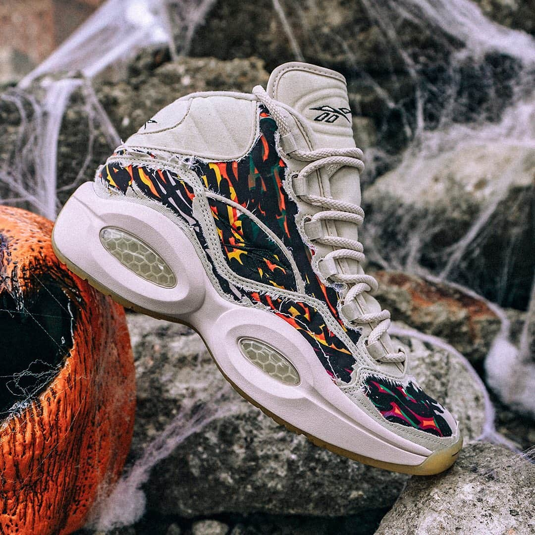 HYPEBEASTさんのインスタグラム写真 - (HYPEBEASTInstagram)「@hypebeastkicks: @reebok is Halloween-ready with the "Boktober" Heritage Basketball Pack. The collection features three iconic basketball silhouettes sporting a series of Halloween-inspired graphics and prints across the upper. For the Question Mid “Ankle Reaper,” Reebok has dressed the sneaker in a clean “Alabaster” colorway featuring an upper that can be cutaway, revealing a spooky-inspired print hiding beneath. The Shaqnosis features a spiderweb overlay across the sneaker and a glow-in-the-dark outsole, while the Kamikaze II has been given a “Jack-O-Kaze” update with an orange and black “Drip or Treat” colorway. Check the link in bio for release info.⁠⠀ Photo: Reebok」10月3日 1時16分 - hypebeast