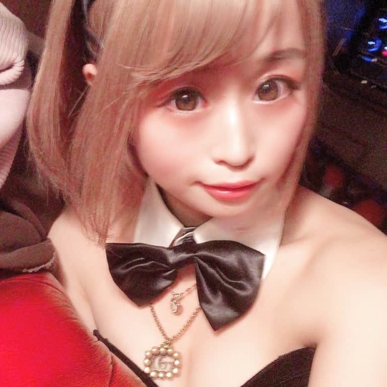 のインスタグラム：「いろいろありまして 11月は1ヶ月お休みを いただきます(´・ω・｀)  なので 10中と結ぜひ劇場に あいにきてね(*'ω')✧︎ 12月以降はまだ未定です🙂」