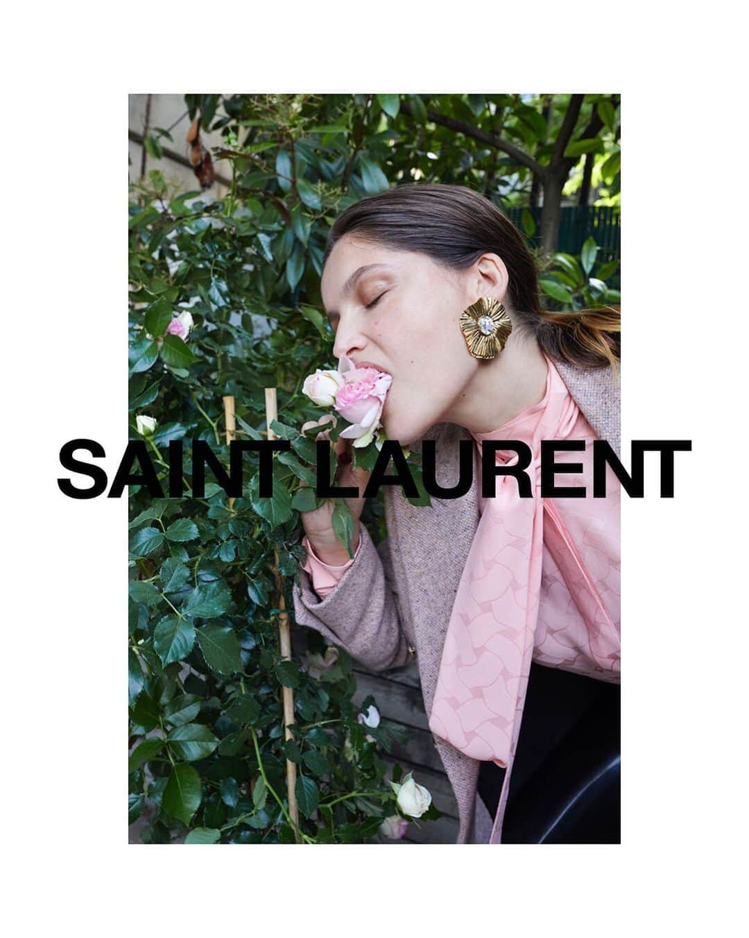 サンローランさんのインスタグラム写真 - (サンローランInstagram)「LAETITIA - WINTER 20 #YSL34 by ANTHONY VACCARELLO PHOTOGRAPHED by JUERGEN TELLER  #YSL #SaintLaurent #YvesSaintLaurent @anthonyvaccarello」10月3日 1時34分 - ysl