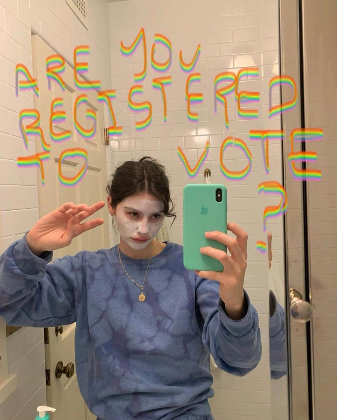 ASCAPさんのインスタグラム写真 - (ASCAPInstagram)「"Are you?" @gracieabrams    The first state voter registration deadlines are this weekend. Link in bio to register to #VOTE via #ASCAPCitizen x @headcountorg」10月3日 2時06分 - ascap