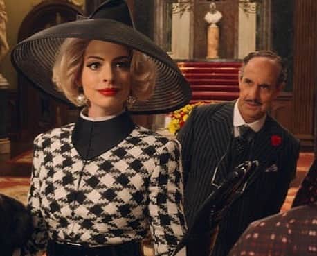 E! Onlineさんのインスタグラム写真 - (E! OnlineInstagram)「Roald Dahl’s #TheWitches just gave us The Devil Wears Prada reunion we've been waiting for. Link in bio to see Anne Hathaway give Miranda a run for her money in the first trailer. (📷: Warner Bros/‎Fox 2000 Pictures)」10月3日 2時30分 - enews