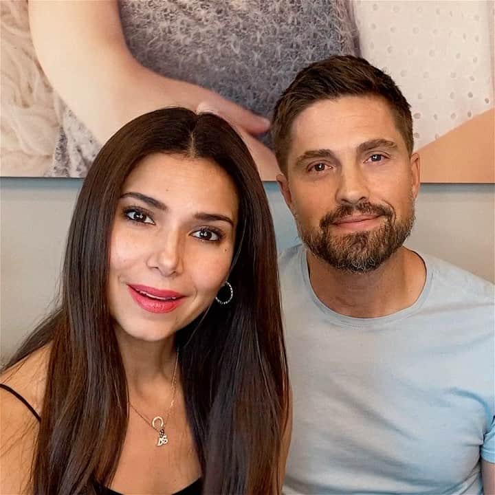 エリック・ウィンターのインスタグラム：「Happy to celebrate Hispanic Heritage Month with @roselyn_sanchez and @tmobile ! 🇵🇷✨ Sharing moments like these with our kids is priceless! Can't wait to go back to Puerto Rico and make more memories. Do you have a favorite Hispanic tradition? Share it using #SeguimosUnidos! #Ad」