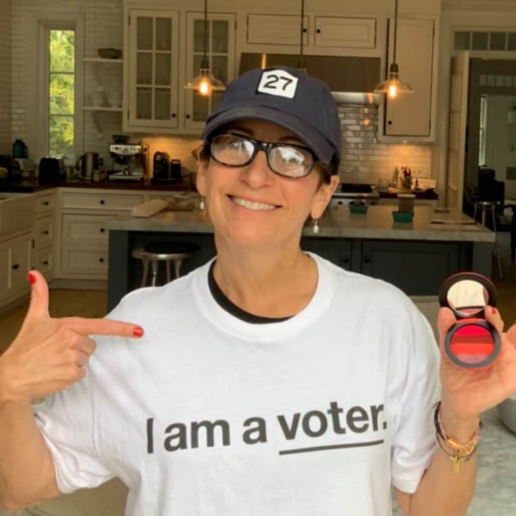 ボビー・ブラウンのインスタグラム：「Thanks for doing this @gucciwestman @gucciwestman yes I am a voter. I just don’t look good in red lipstick. I put the mauve on my lips and the red lightly on my cheeks. Shot by @5dukes #nofilter #goodlighting #iamavoter @iamavoter」