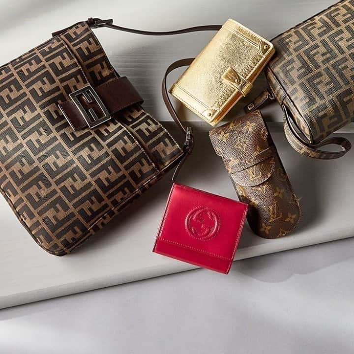 GILTのインスタグラム：「Vintage #FENDI is here. Excited? We are too. Tap the link in bio to shop.」