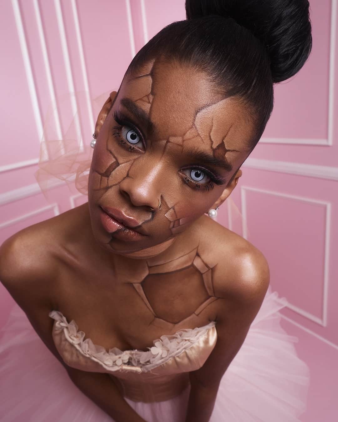 Wal-Mart Stores, Incのインスタグラム：「Retire the 😺 ears and go for a @nyxcosmetics #HalloweenMakeup look that shows everyone you totally didn't wait until the last minute to get ready. 😉#WalmartBeauty」