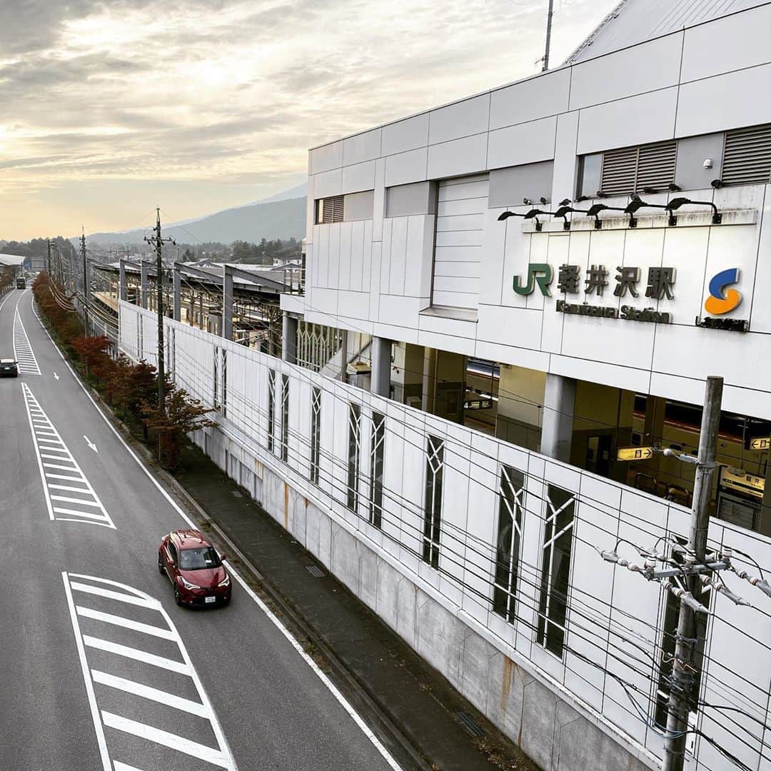 五箇公貴のインスタグラム：「弾丸ミーティング」