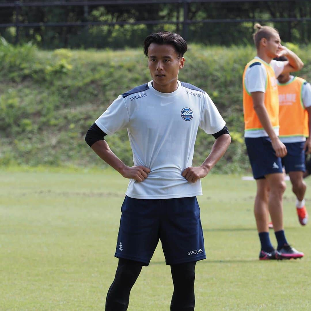 FC町田ゼルビアさんのインスタグラム写真 - (FC町田ゼルビアInstagram)「本日のトレーニングフォト(10枚)👟⚽️ スワイプしてね→📸 . 🗓10月3日(土) 1️⃣ #ノリエガエリック 2️⃣ #小田逸稀  3️⃣ #岡田優希 4️⃣ #奈良坂巧 5️⃣ #福井光輝 6️⃣ #大谷尚輝 7️⃣ #マソビッチ 8️⃣ #中島裕希 9️⃣ #平戸太貴 🔟 #廣末陸   #FC町田ゼルビア #zelvia #Jリーグ #サッカー #スポーツ #soccer #football #jleague #町田 #svolme #トレーニング #イケメン」10月3日 16時57分 - fcmachidazelvia