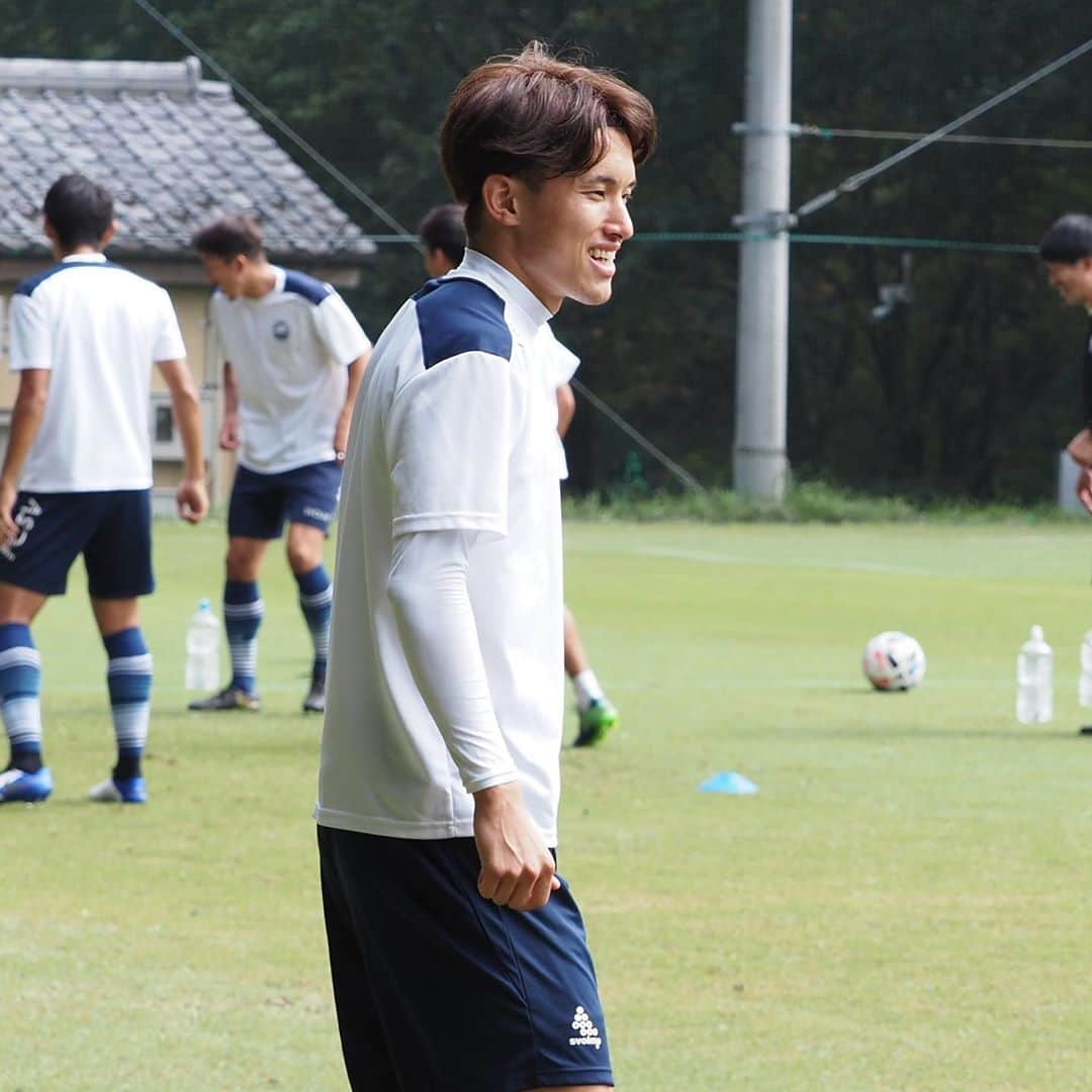 FC町田ゼルビアさんのインスタグラム写真 - (FC町田ゼルビアInstagram)「本日のトレーニングフォト(10枚)👟⚽️ スワイプしてね→📸 . 🗓10月3日(土) 1️⃣ #ノリエガエリック 2️⃣ #小田逸稀  3️⃣ #岡田優希 4️⃣ #奈良坂巧 5️⃣ #福井光輝 6️⃣ #大谷尚輝 7️⃣ #マソビッチ 8️⃣ #中島裕希 9️⃣ #平戸太貴 🔟 #廣末陸   #FC町田ゼルビア #zelvia #Jリーグ #サッカー #スポーツ #soccer #football #jleague #町田 #svolme #トレーニング #イケメン」10月3日 16時57分 - fcmachidazelvia